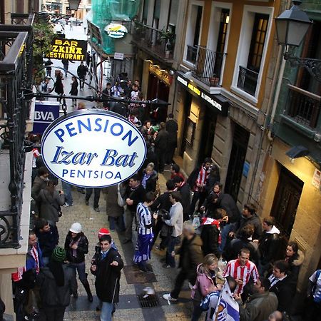 Pension Izar Bat Сан-Себастьян Экстерьер фото